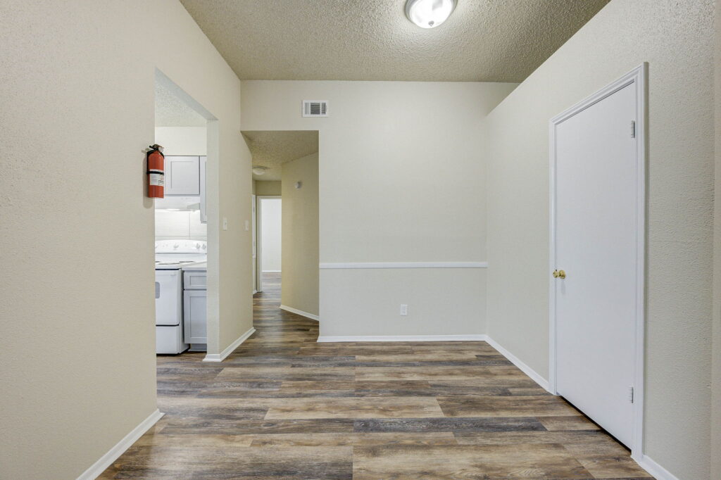 17-web-or-mls-7015-woodsman-trail