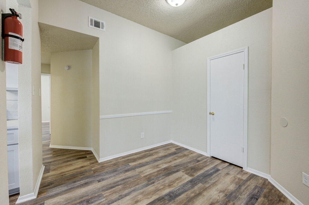 18-web-or-mls-7015-woodsman-trail