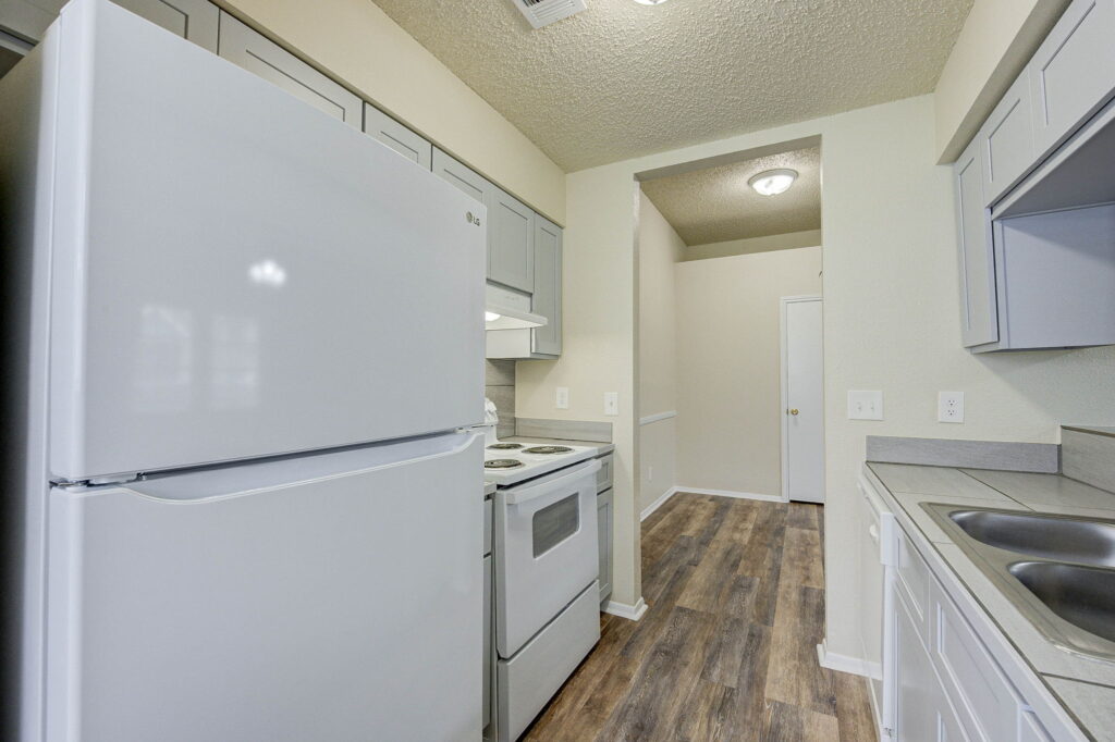 23-web-or-mls-7015-woodsman-trail