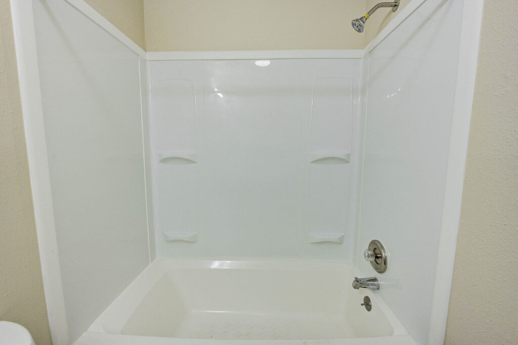 30-web-or-mls-7015-woodsman-trail