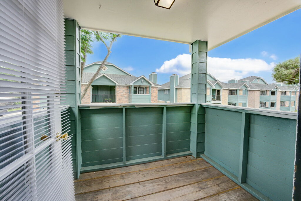 39-web-or-mls-7015-woodsman-trail
