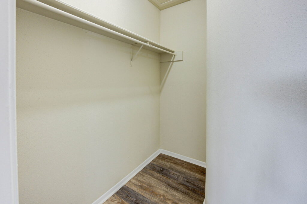 40-web-or-mls-7015-woodsman-trail