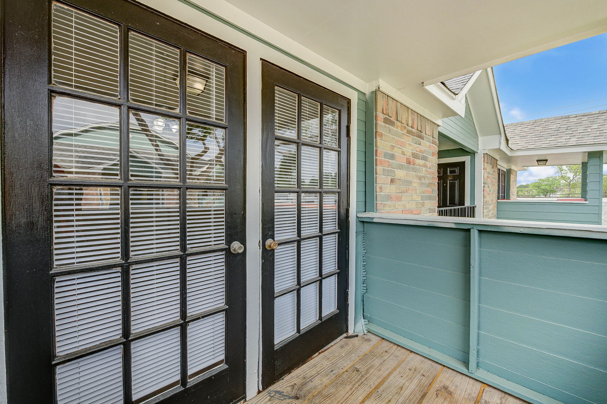 38-web-or-mls-7015-woodsman-trail
